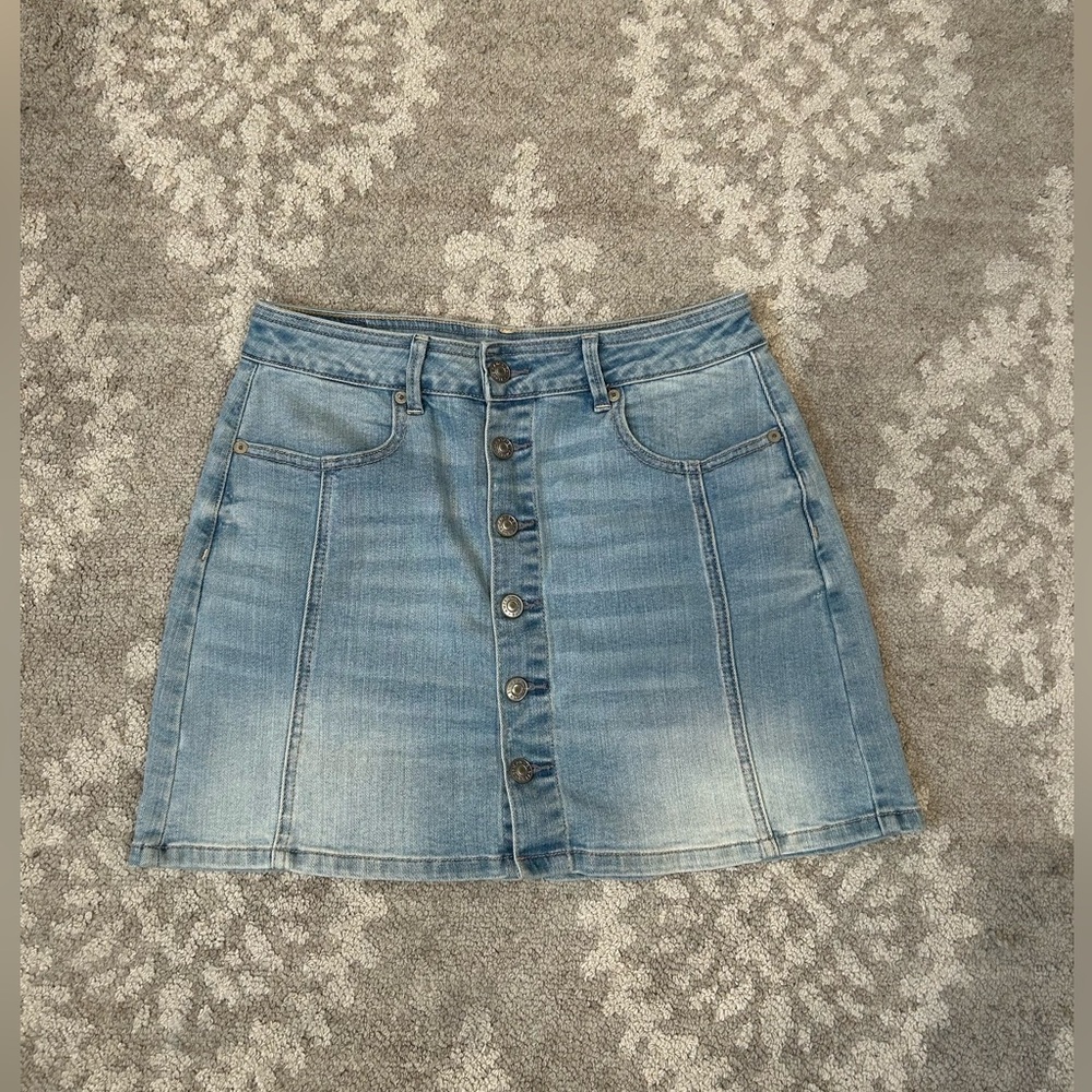 NWOT American Eagle Hi-Rise A-Line Denim Mini Skirt Button Front Size 6